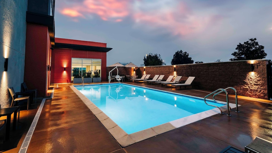 Hyatt Place Sacramento International Airport