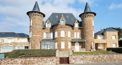 ChĂąteau de Chimay - Appt en front de mer