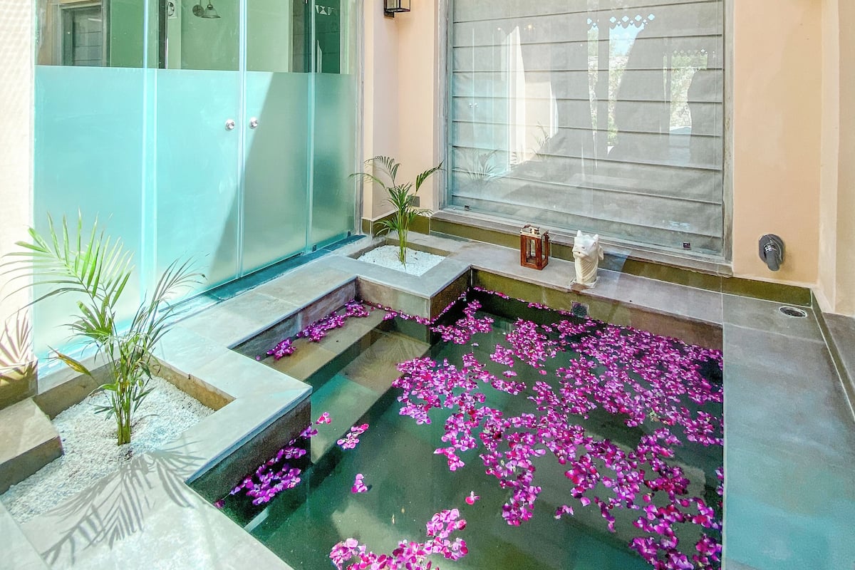 Luxury-Villa (with Plunge Pool) | 1 Schlafzimmer, Minibar, Zimmersafe, Schreibtisch