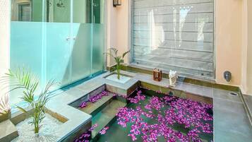 ๋ญ์
๋ฆฌ ๋น๋ผ (with Plunge Pool) | 1 ๊ฐ์ ์นจ์ค, ๋ฏธ๋๋ฐ, ๊ฐ์ค ๋ด ๊ธ๊ณ , ์ฑ
์