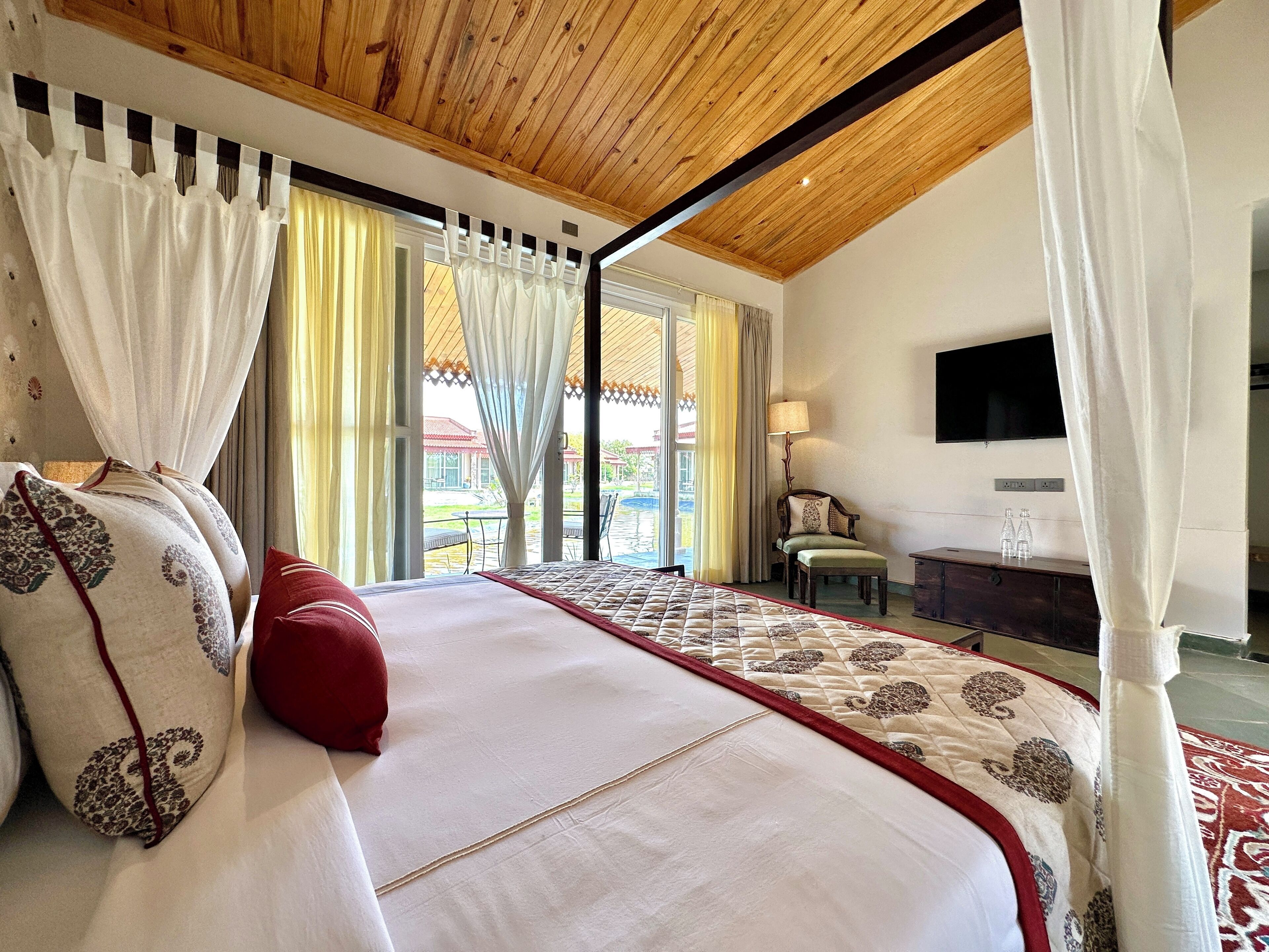 Luxury Villa (Heated Plunge Pool) | 1 bedroom, minibar, in-room safe, desk