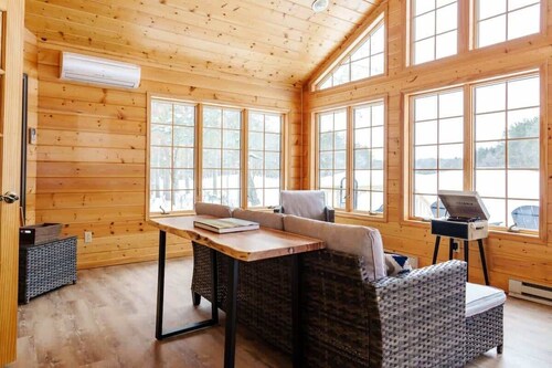 Luxury Golf Retreat w/ Hot Tub & Game Room