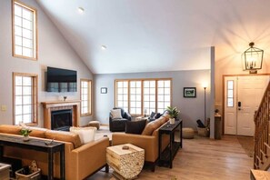 TV, fireplace, offices