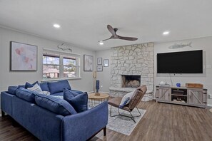 TV, fireplace, ping pong
