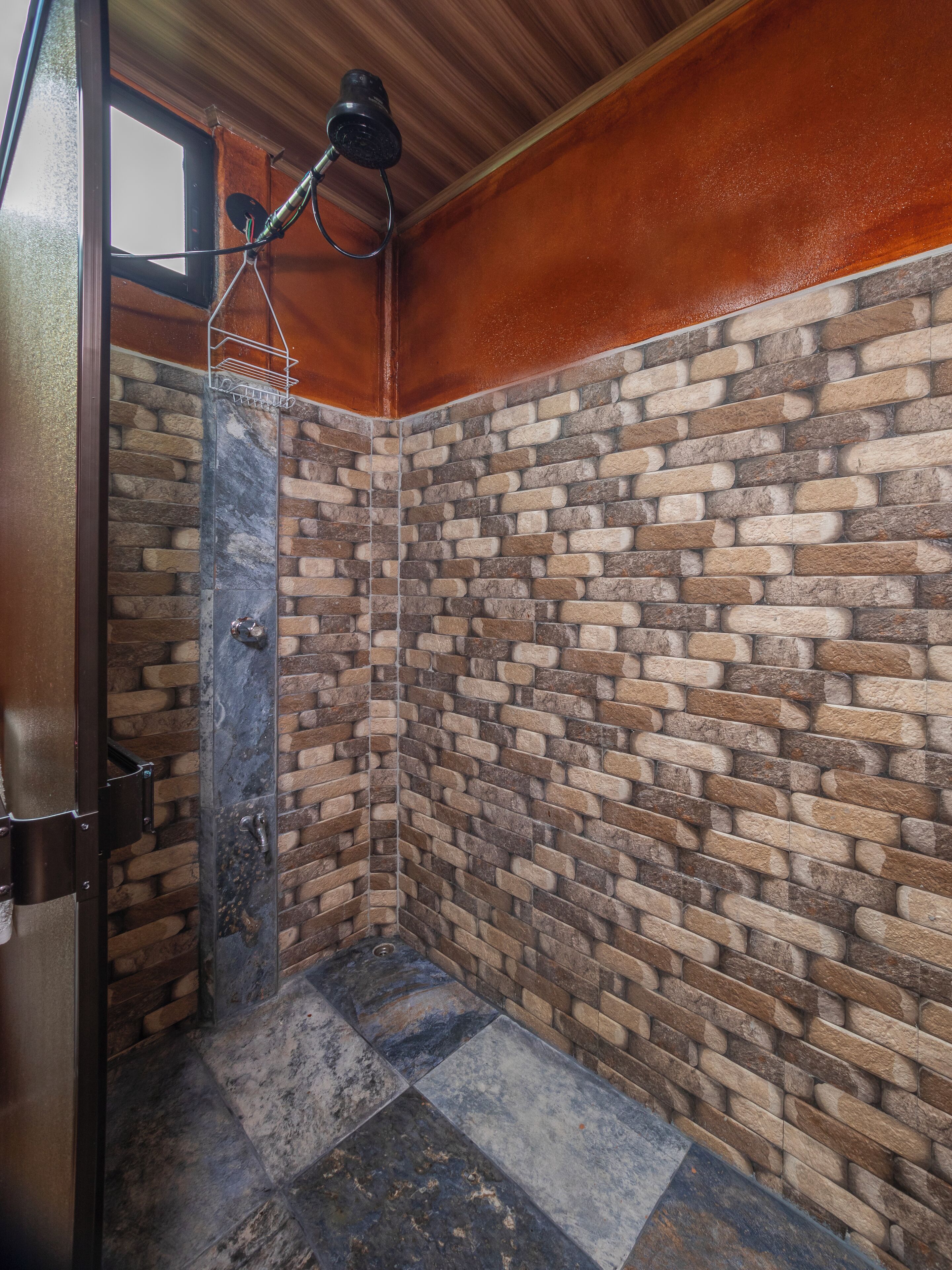 Handtücher, Seife, Toilettenpapier