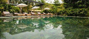 El Río Hotel