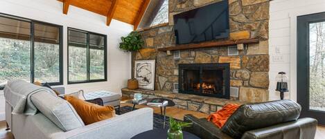 Smart TV, fireplace, table tennis