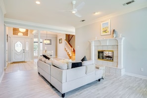 TV, fireplace, books, stereo