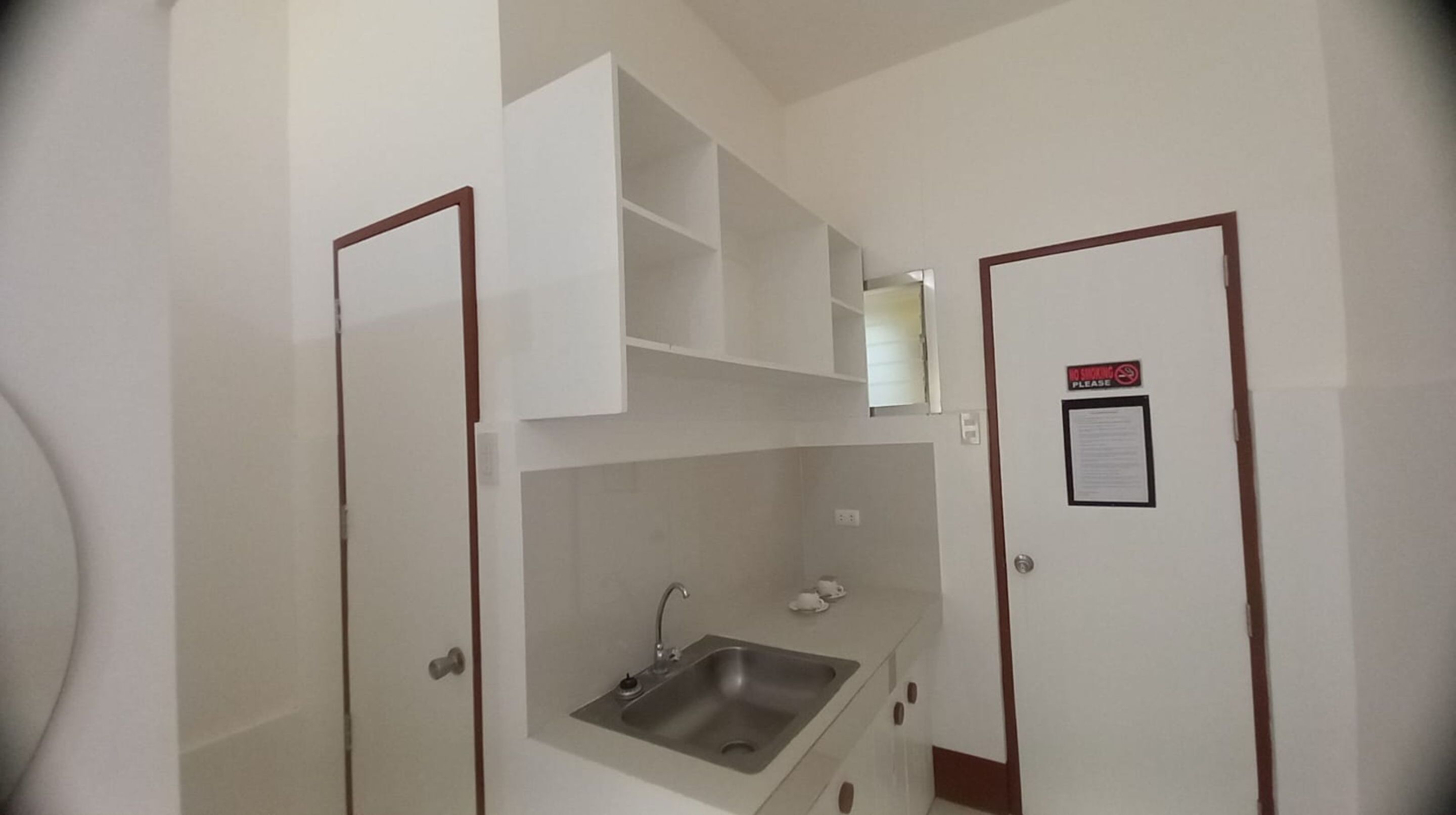 standard double room | bed sheets