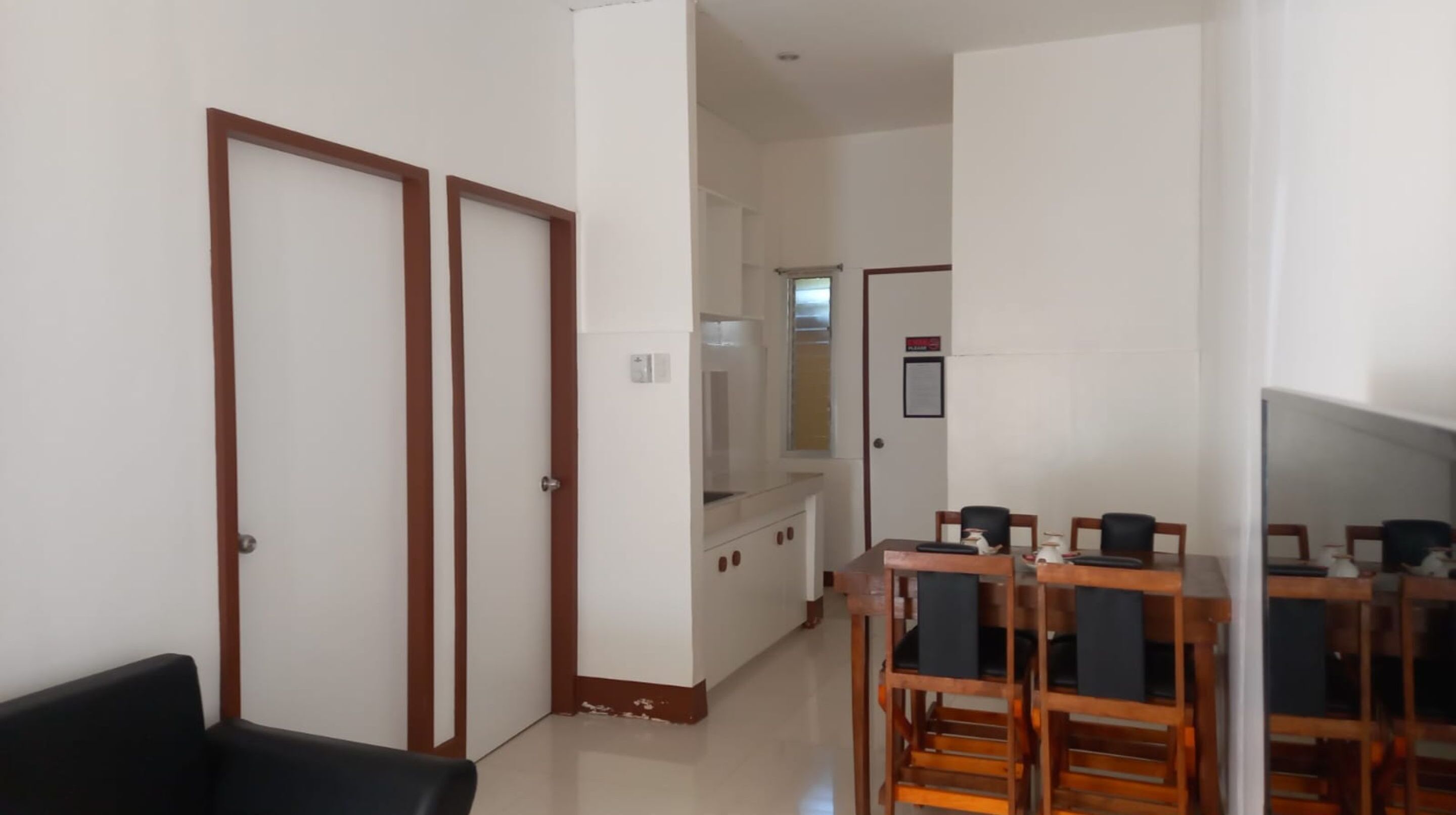 standard double room | living area | flat-screen tv