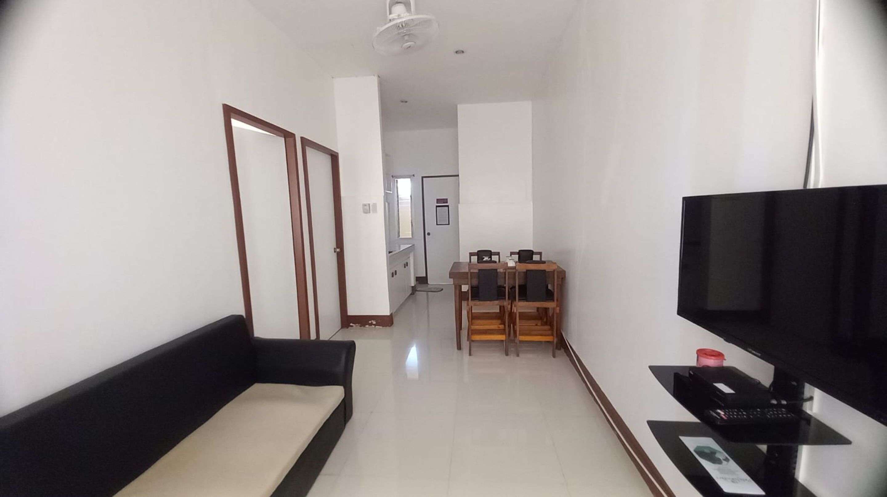 standard double room | bed sheets