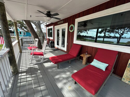 The Tree House - amazing unobstructed view of the Gulf of Mexico from your deck!