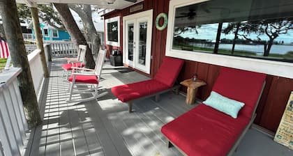 The Tree House - amazing unobstructed view of the Gulf of Mexico from your deck!