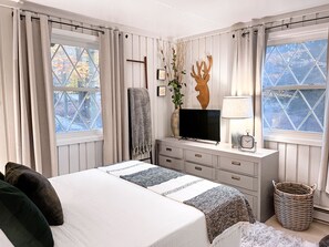 3 camere, una scrivania, ferro/asse da stiro, culla da viaggio