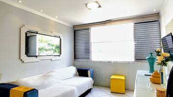 Apartment | 2 bedrooms, laptop workspace, free WiFi, bed sheets