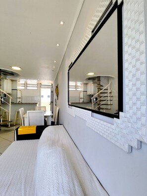 Leilighet | 2 soverom, skrivebord for bærbar PC, wi-fi (inkludert) og sengetøy