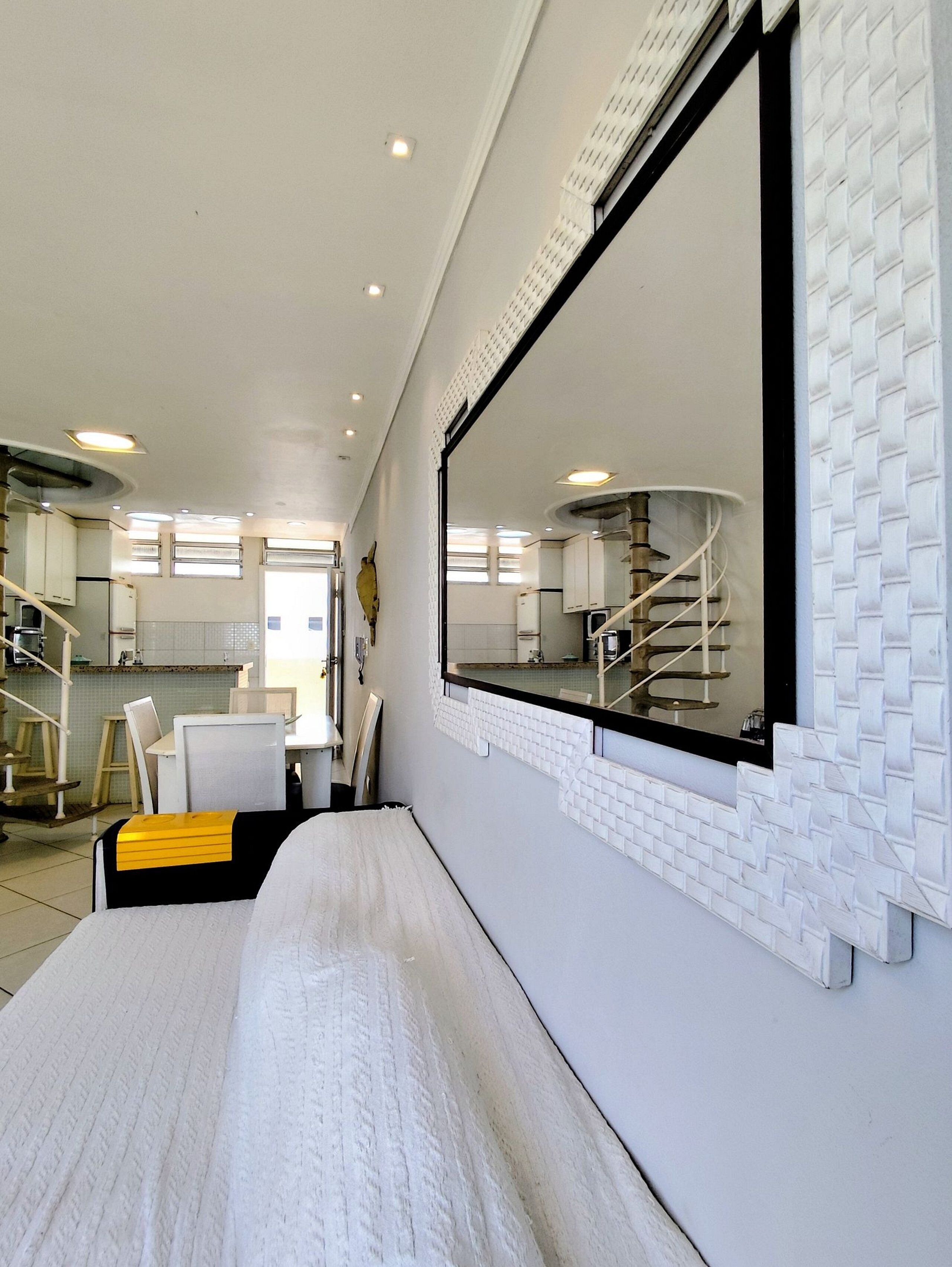 2 bedrooms, laptop workspace, free WiFi, bed sheets