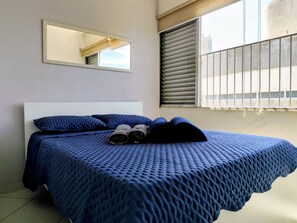 2 bedrooms, laptop workspace, free WiFi, bed sheets - 12-Vista Linda Pé na Areia Guarujá-Tombo (Guarujá)