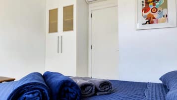 Apartament | 2 dormitoris, espai de treball apte per a portàtils i wifi gratuïta