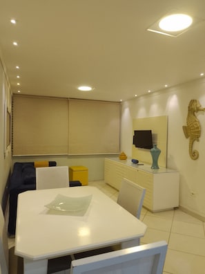 Apartment | Dining