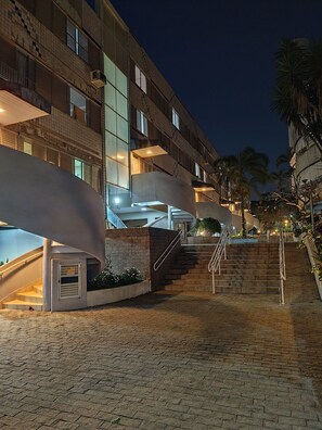 Apartment | Exterior - 12-Vista Linda Pé na Areia Guarujá-Tombo (Guarujá)