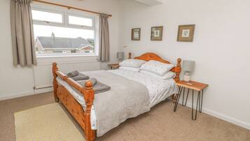 3 habitaciones, decoración personalizada y muebles diferentes