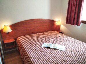 2 bedrooms, WiFi, bed sheets - 1st floor, fitness, swimming pool, terrace, tv, ski locker, 45m², Barèges/La Mongie (La Mongie)