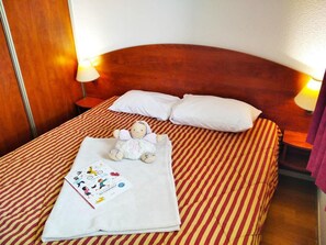 1 bedroom, WiFi, bed sheets - 300m from ski slopes, view ski slopes, fitness, swimming pool, terrace, tv, ski locker, 33m² (La Mongie)