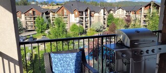 Penthouse Corner | Pool | Hot Tub | Top Floor