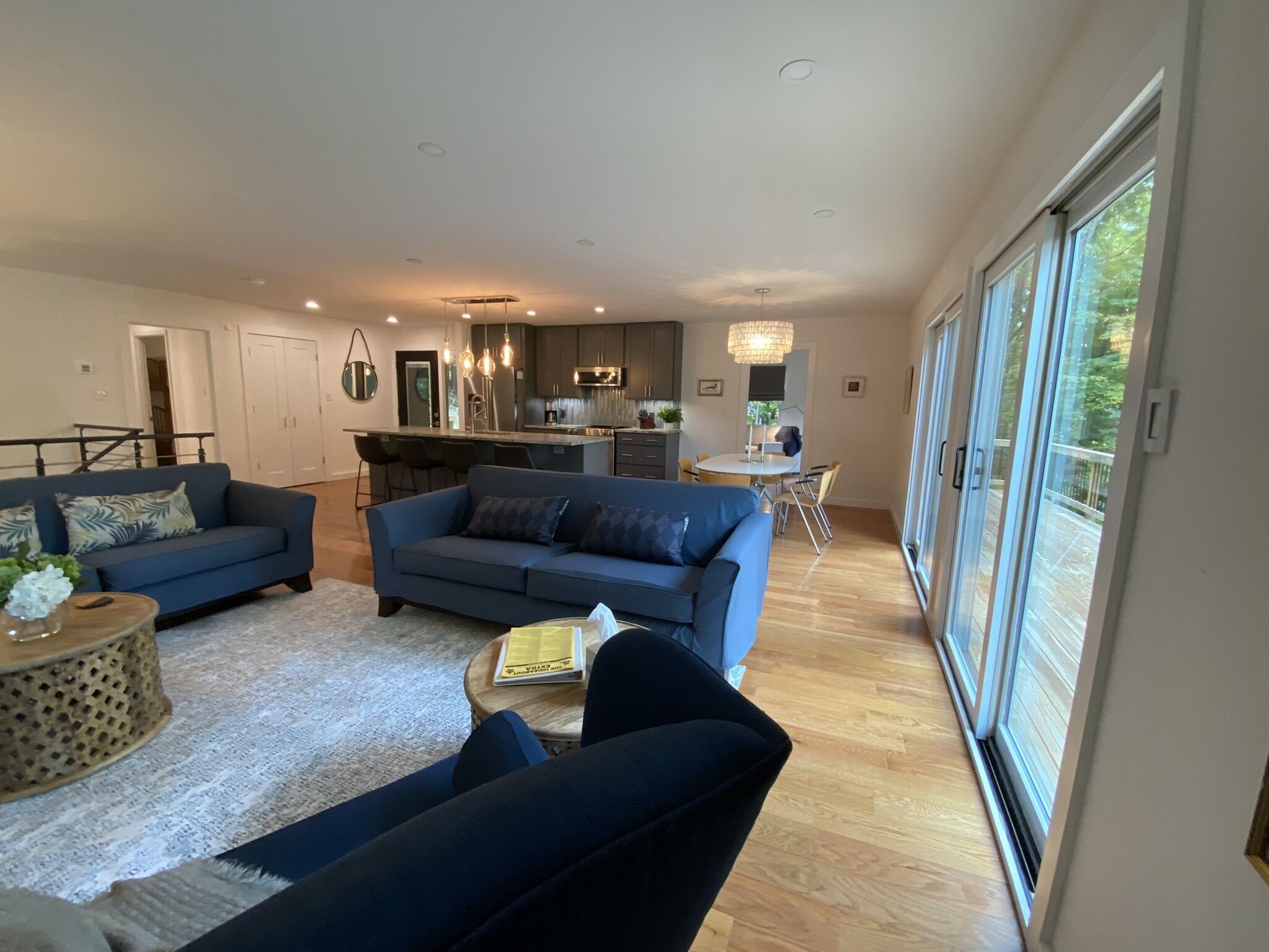5 BR Vacation Home with beautiful Lake Views
