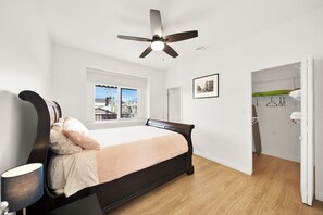 3 bedrooms, in-room safe, iron/ironing board, free WiFi