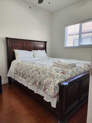 3 bedrooms, in-room safe, iron/ironing board, free WiFi