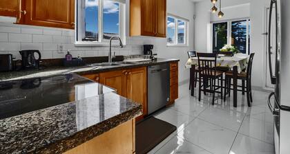 Newly Renovated Home Heart of Vancouver Near YVR, Skytrain, Downtown