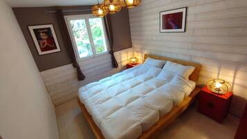 2 chambres, fer et planche Ă repasser, Wi-Fi gratuit, draps fournis