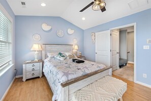 4 bedrooms, iron/ironing board, travel cot, free WiFi