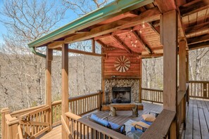 Property grounds - Dog-friendly cabin with mountain view, ping pong, pool table, fireplace, & W/D (Ellijay)
