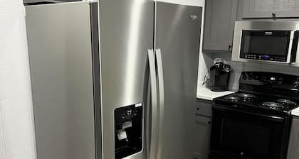 Cozy Home Near Gregg County Airport & Lake Cherokee