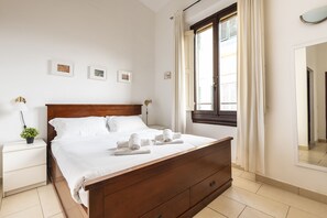 1 habitación, tabla de planchar con plancha, wifi gratis y ropa de cama 