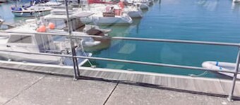 Marinaa Inn, Welcome Home