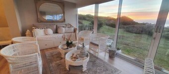 Pinnacle Golf Estate Luxurious Lodge.