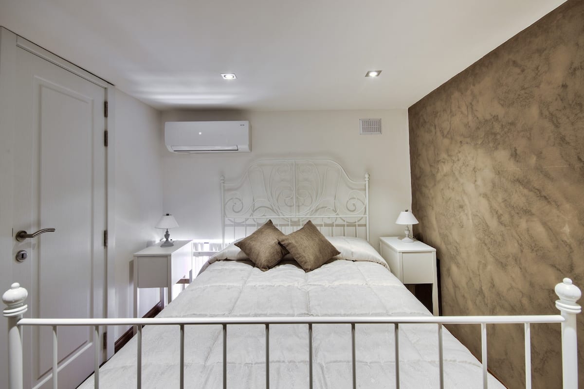 In-room safe, blackout drapes, soundproofing, iron/ironing board