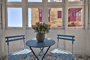 Terrace/patio - Borgo Suites - Self Catering Apartments - Valletta - by Tritoni Hotels (Valletta)