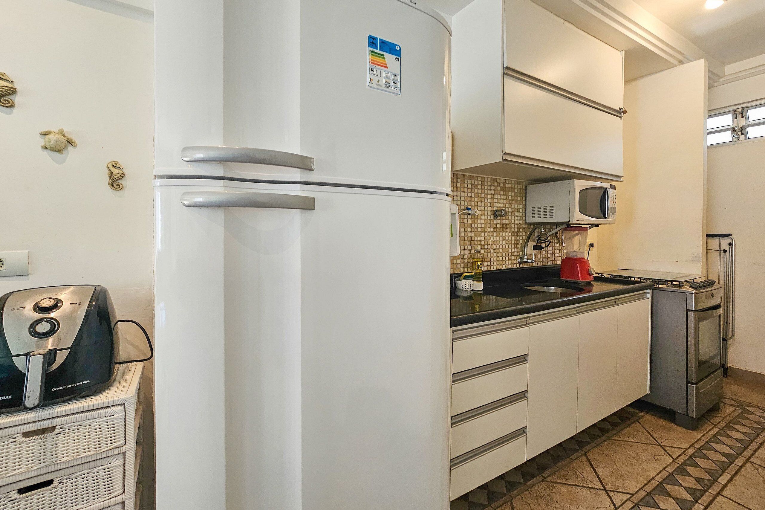 Apartment | Private kitchen | Full-sized fridge, microwave, cookware/dishes/utensils