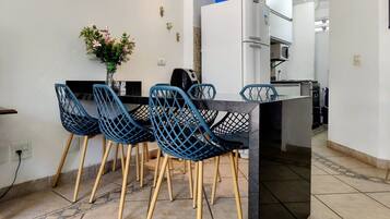 Apartment | Tempat makan