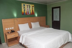 Chambre Deluxe double | Accès au Wi-Fi (inclus), literie fournie