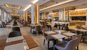 Dining - Sunland Resort Beldibi (Kemer)