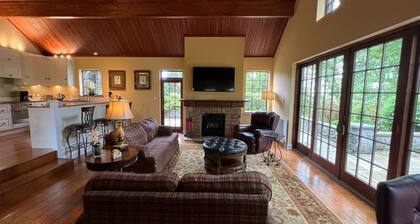 Luxury Villa in countryside 6 miles from St. Andrews