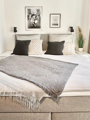 3 Schlafzimmer, Schreibtisch, Reisekinderbett, kostenloses WLAN