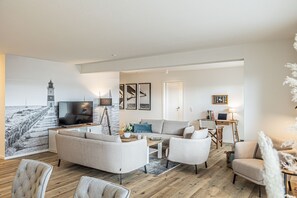 TV - Fjord berth 1 - sauna, desk, shower, terrace, beach chair, garden furniture (Schleswig)