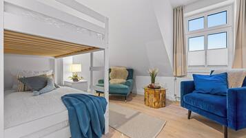 2 bedrooms, iron/ironing board, free WiFi